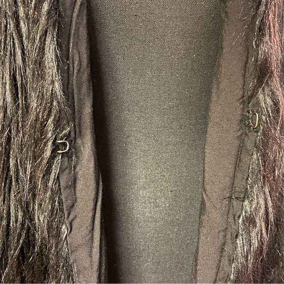 Ladakh x UrbanOutfitter Shaggy Cardigan Style Jacket - Picture 5 of 5